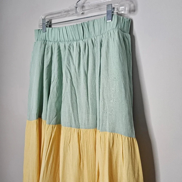 NWT Torrid Multi Colorblock Woven Tiered Maxi Skirt 1 - Picture 2 of 4